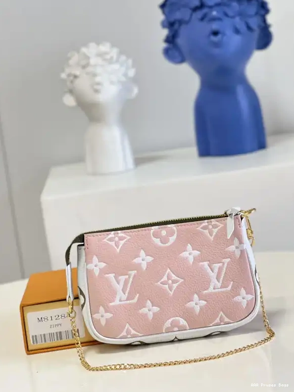AAA Replica Ru LOUIS MINI ACCESSOIRES POCHETTE VUITTON 0626